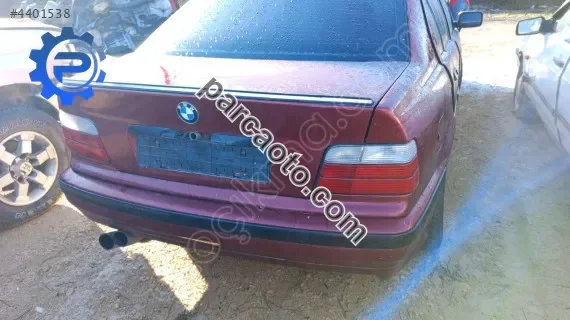 BMW e36 94 model bagaj kapagı