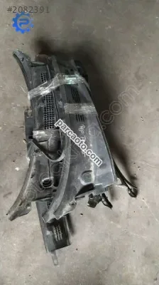 Partner Berlingo cam önü ızgarası çıkma