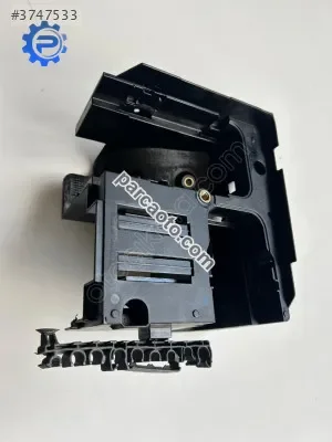 Sigorta Kutusu Alt Tablası VW Jetta 2006-2011 1K0907361B