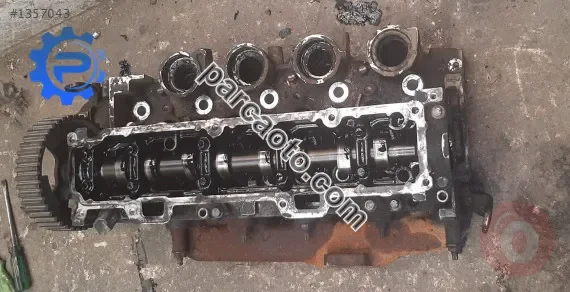 Citroen xsara 1.4 çıkma silindir kapağı 8v dizel