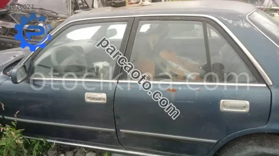 Toyoto cresida sol yan cam nikalaj takımı