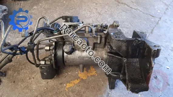 renault kangoo 1.9 çıkma mazot pompası