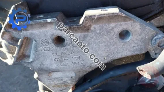 volkswagen jetta 1.6 çıkma motor kulağı oem:03L199207