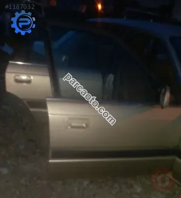 mazda 626 çıkma sağ takım kapı