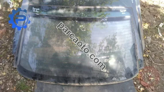 lada vega 8v çıkma 1.5 arka cam