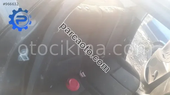 2009 model peugeot 207 1.4 benzinli çıkma tam takım koltuk