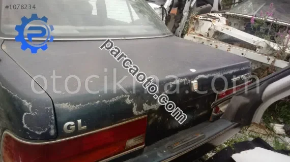 toyota cressida çıkma bagaj kapağı