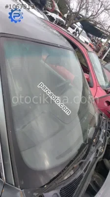 bmw 5.20 çıkma ön cam