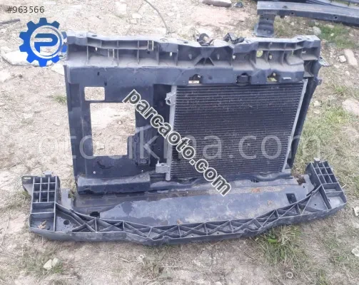 peugeot 207 1.4 benzinli çıkma ön panel su radyatörü