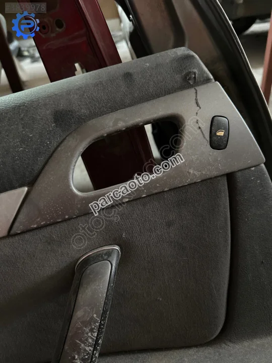 Peugeot 407 arka sol cam düğmesi, çerçevesi