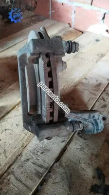 607 sol ön kaliper ayağı çıkma