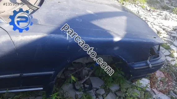 toyota cressida çıkma sağ ön çamurluk