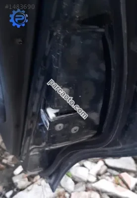 1996 hyundai elantra 1.8 otomatik çıkma sağ arka kapı kilidi