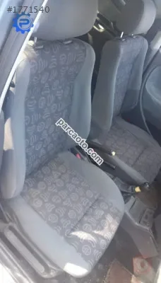 2011 model seat ibiza 16v çıkma ön koltuk döşemesi