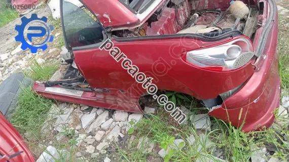 Pejo 206 CC sol arka çamurluk masbiyel kesme yedek parça