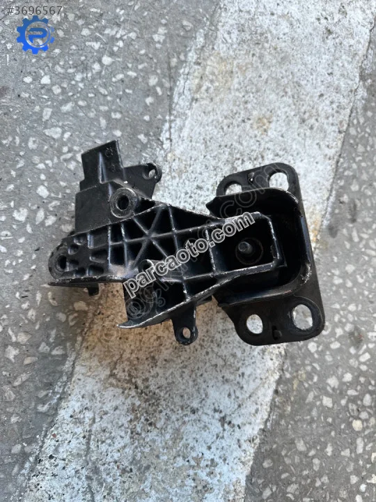 Renault kangoo 1.9D Motor takozu motor kulağı sağ Renault kangoo 1.9D Motor takozu motor kulağı sağ