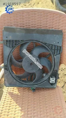 peugeot 207 radyatör fanı 8240503fr çıkma
