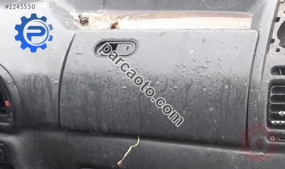 peugeot partner 1.9 d çıkma torpido kapağı