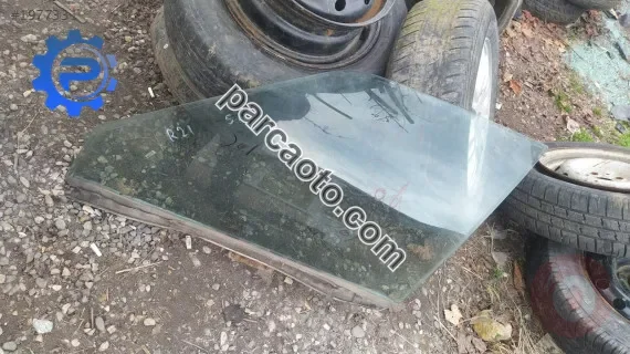 Renault R 21 Ön Cam Izgarası - Ordu Ünye