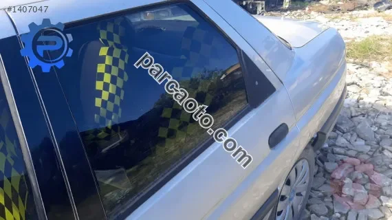 1997 model ford escort çıkma sol arka kapı camı