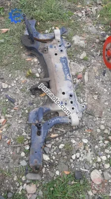 ford fiesta çıkma motor travers beşiği
