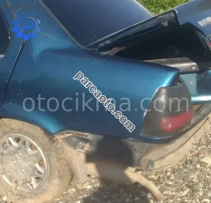 1997 renault r19 1.4 enerji çıkma sol arka çamurluk
