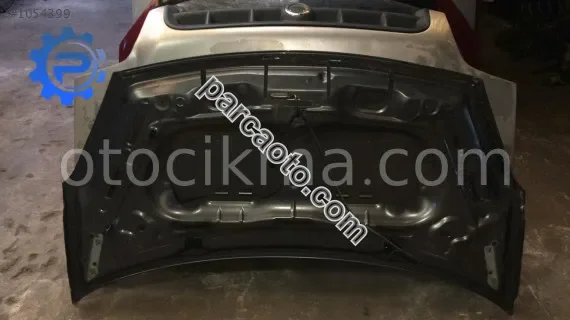 pejo parnert cıtroen berlingo tepe on kaput