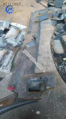 R21 arka bagaj kaplaması çıkma