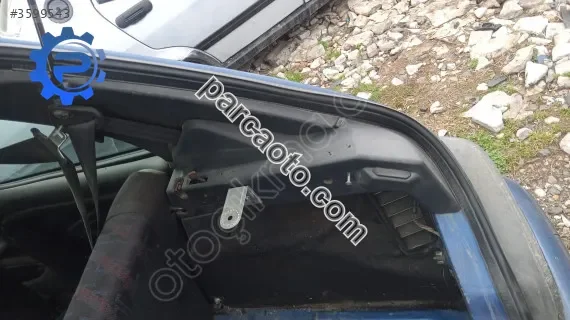 Pejo 106 bagaj plastikleri trimler yedek parça