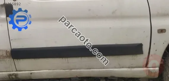 1999 model peugeot partner 1.4 çıkma sağ ön kapı bandı
