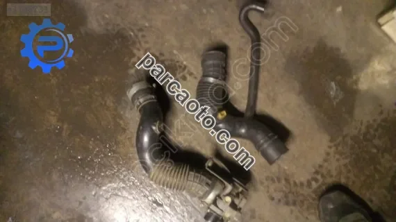 Renault 19-megane 1. 1.6 8v hava filtree kelebek borusu yedek par