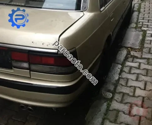 mazda 626 çıkma sağ arka çamurluk