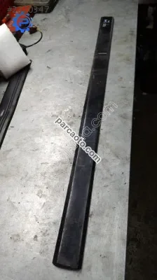Mazda 323 Sağ Ön Kapı Çıtası çıkma
