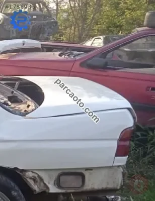 Ford escort 16v efi 1.6 çıkma bagaj kapağı