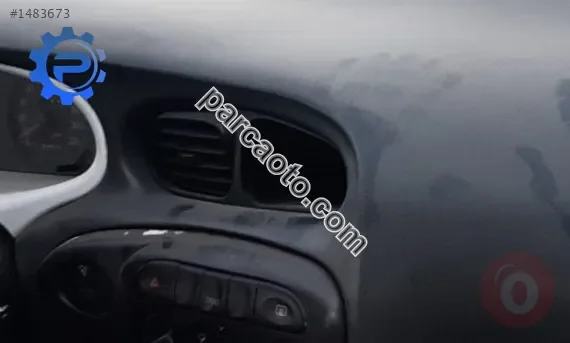 1996 hyundai elantra 1.8 otomatik çıkma orta menfezler