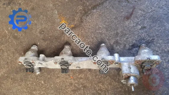 ford escort ztec çıkma benzin enjektör kütüğü