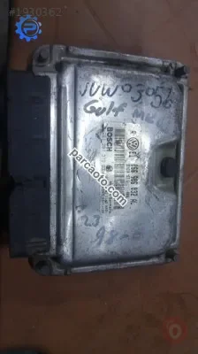 Volkswagen bora,golf4 2.3 motor beyni 066906032al/0261207379
