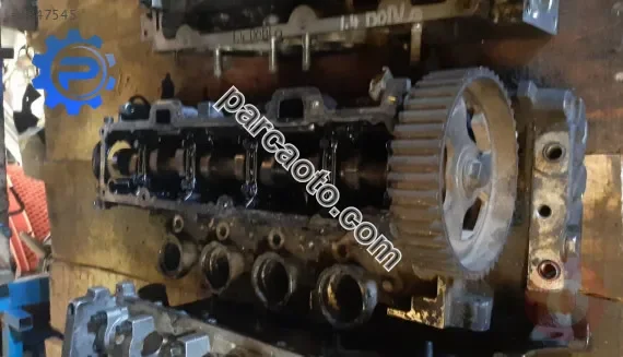citroen c1 1.4 8v dizel çıkma silindir kapak