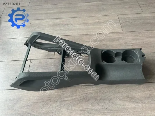 Çıkma Orta Konsol Ön VW jetta 2006-2011 1K5863243