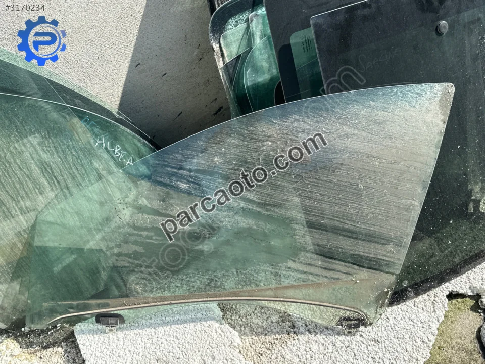 Renault Megane Kapı Camları - Samsun Tekkeköy