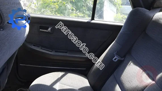 1991 model mazda 929 2.0 sökme sağ arka kapı döşemesi