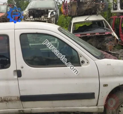 1999 model peugeot partner çıkma sağ ön kapı