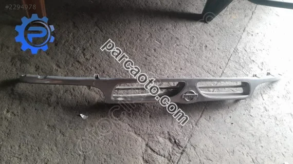 Nissan micra 93-97 ön panjur çıkma