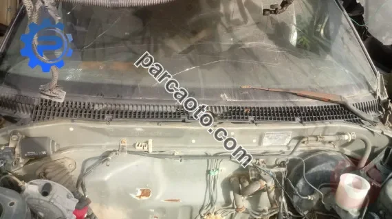 toyota corona çıkma cam önü ızgarası