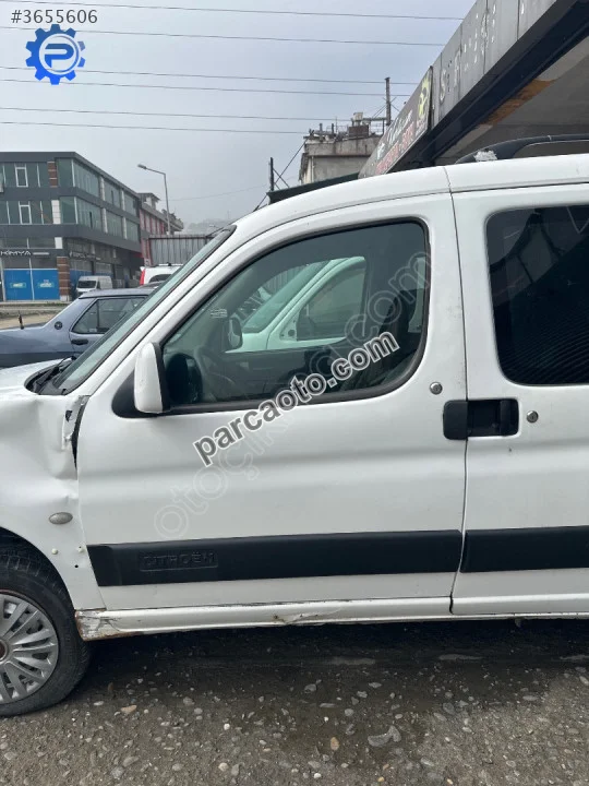 Citroen berlingo partner sol ön kapı Citroen berlingo partner sol ön kapı