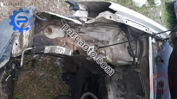 2003 model citroen berlingo kesme sağ podya