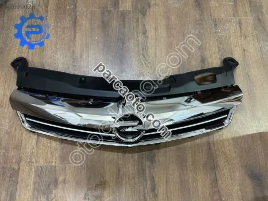Opel Astra H Ön Panjur Komple 2007-2010