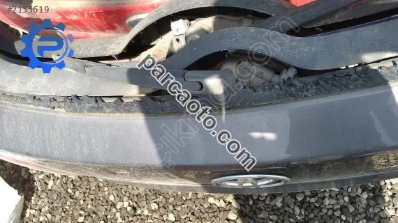Avensis arka silecek motoru çıkma