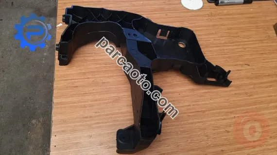 renault megane 2 sıfır ön panel sağ yan parça plastik