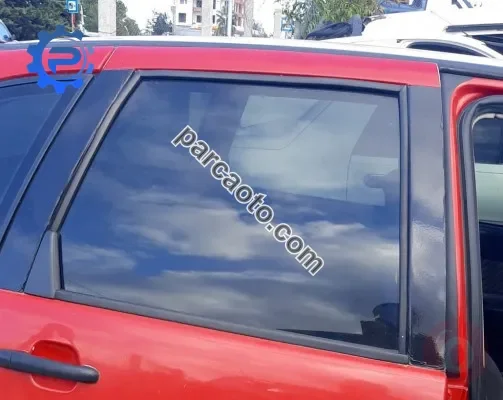 volkswagen polo classic çıkma sağ arka kapı camı